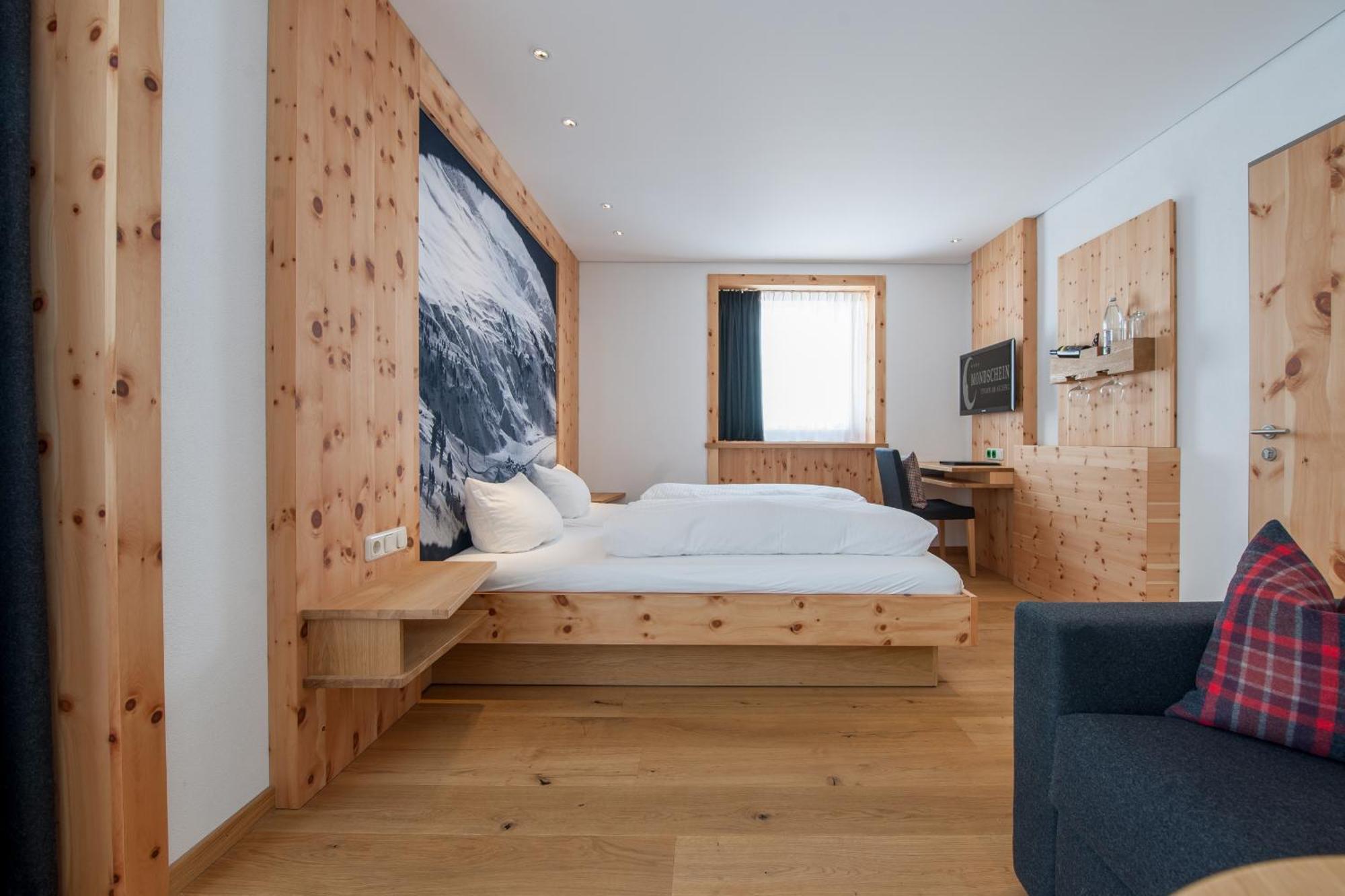 Mondschein Hotel & Chalet Штубен-ам-Арльберг Экстерьер фото